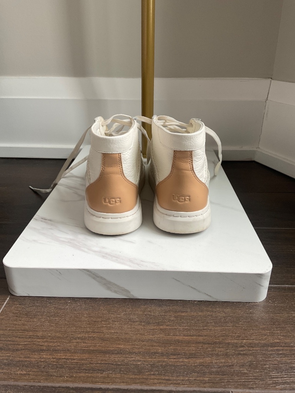 UGG High-Top Leather Sneakers - Picture 4 of 4